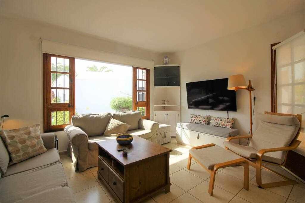 Apartamento Casa Barbara En Playa Bastian Costa Teguise Exterior foto