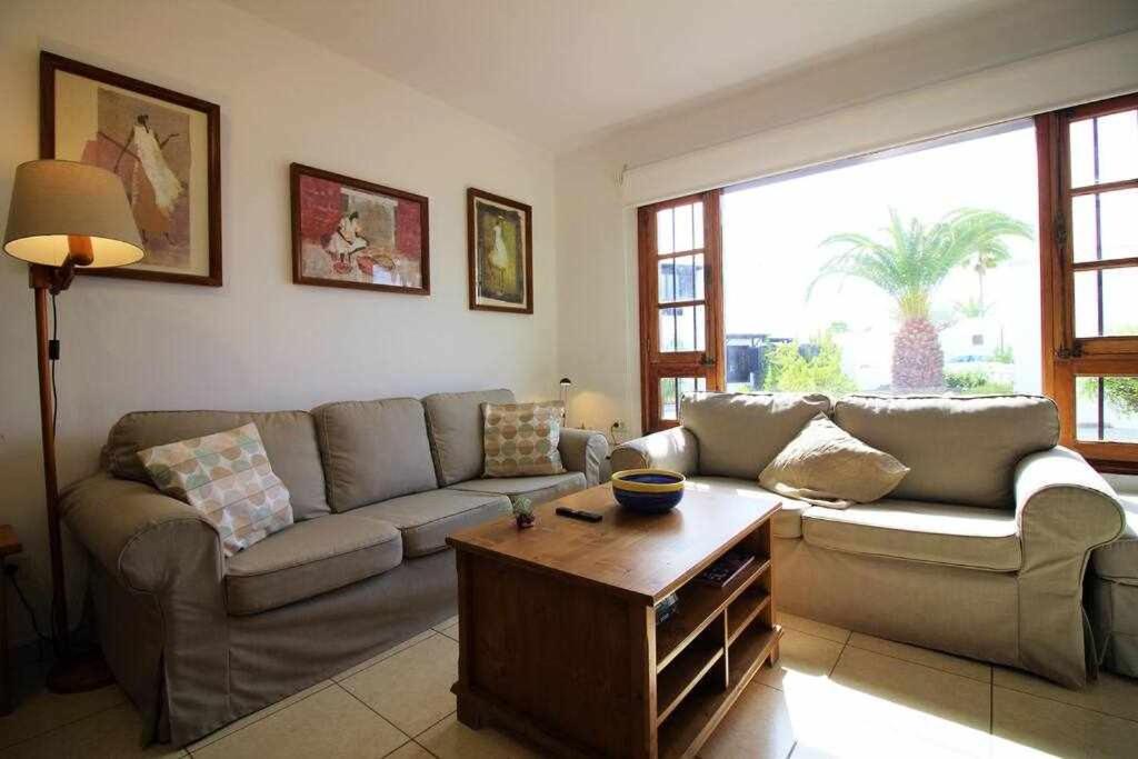 Apartamento Casa Barbara En Playa Bastian Costa Teguise Exterior foto